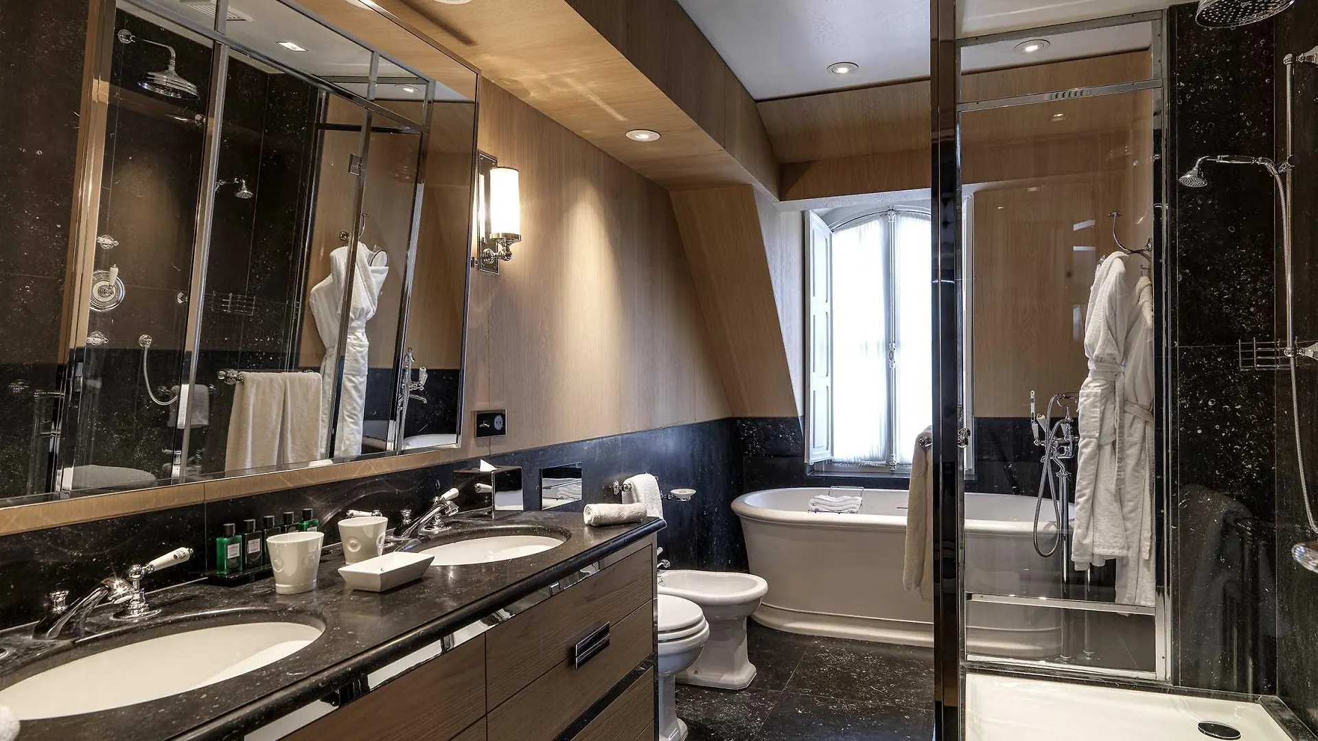 Marquis Faubourg Saint-honore Relais & Chateaux Hotel